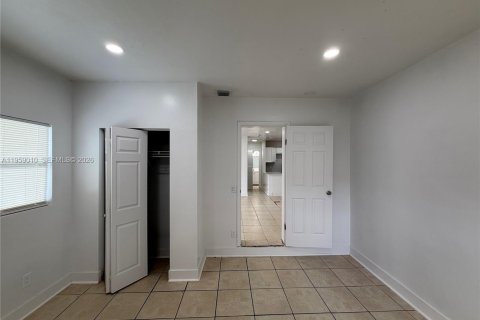 Casa en alquiler en Riviera Beach, Florida, 4 dormitorios, 124.67 m2 № 2017820 - foto 7