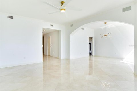 Condo in Tampa, Florida, 3 bedrooms № 2118300 - photo 12