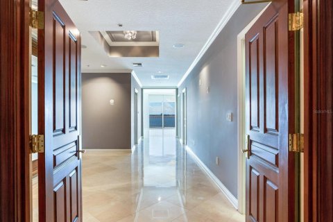 Condo in Tampa, Florida, 3 bedrooms № 2118300 - photo 7