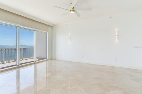 Condo in Tampa, Florida, 3 bedrooms № 2118300 - photo 13