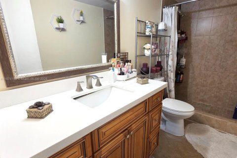 Condominio en venta en Lauderhill, Florida, 2 dormitorios, 94.39 m2 № 1921753 - foto 21