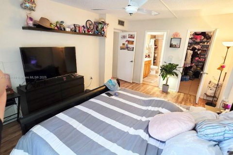 Condominio en venta en Lauderhill, Florida, 2 dormitorios, 94.39 m2 № 1921753 - foto 16