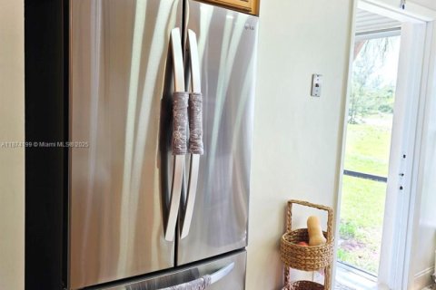 Condominio en venta en Lauderhill, Florida, 2 dormitorios, 94.39 m2 № 1921753 - foto 3