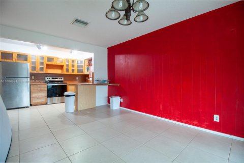 Casa en venta en Sunrise, Florida, 3 dormitorios, 151.43 m2 № 1950149 - foto 13