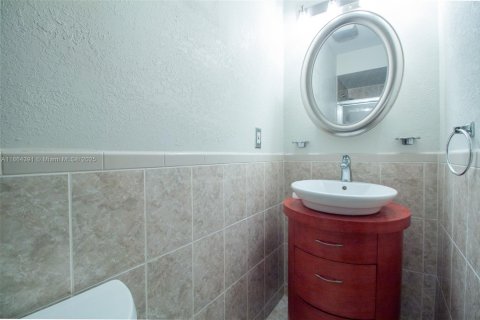 Casa en venta en Sunrise, Florida, 3 dormitorios, 151.43 m2 № 1950149 - foto 19