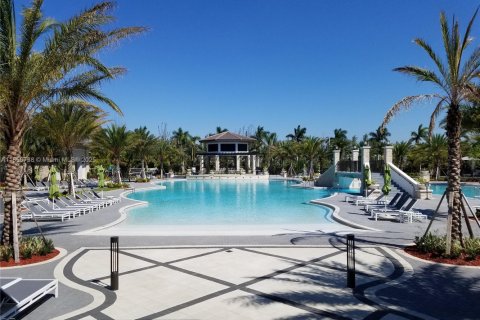 Townhouse in Doral, Florida 3 bedrooms, 165.09 sq.m. № 1887304 - photo 26