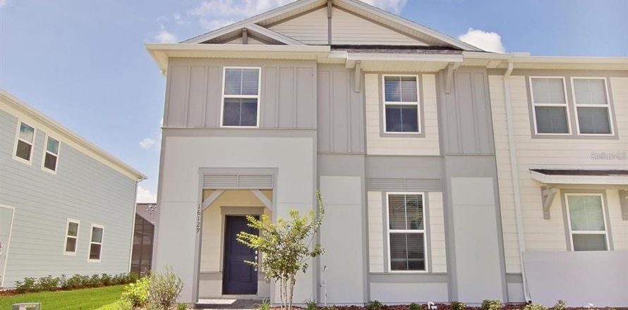 Adosado en Clermont, Florida 5 dormitorios, 211.91 m2 № 2230495