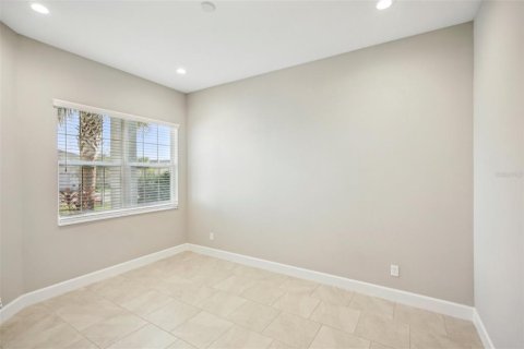 House in Wimauma, Florida 3 bedrooms, 209.22 sq.m. № 2107912 - photo 18