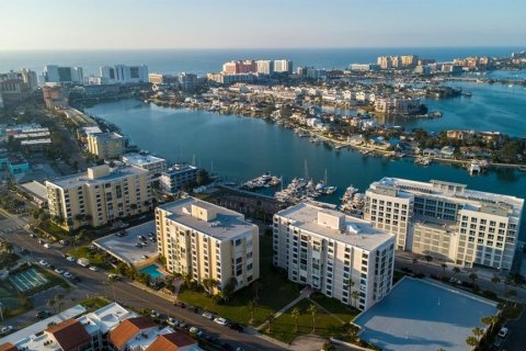 Condominio en venta en Clearwater, Florida, 2 dormitorios, 121.7 m2 № 2212804 - foto 3