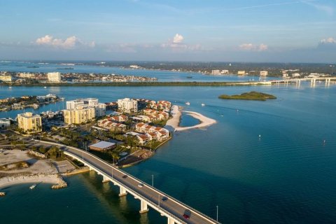 Condominio en venta en Clearwater, Florida, 2 dormitorios, 121.7 m2 № 2212804 - foto 11
