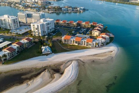 Condominio en venta en Clearwater, Florida, 2 dormitorios, 121.7 m2 № 2212804 - foto 23