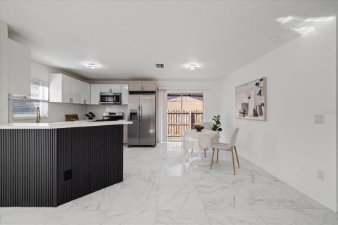 Villa ou maison à vendre à Tampa, Floride: 3 chambres, 111.48 m2 № 2389244 - photo 19