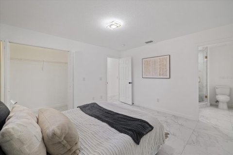 Villa ou maison à vendre à Tampa, Floride: 3 chambres, 111.48 m2 № 2389244 - photo 30
