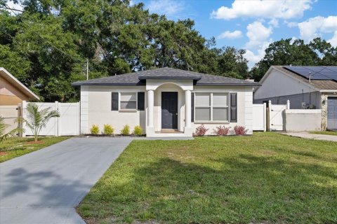 Villa ou maison à Tampa, Floride 3 chambres, 111.48 m2 № 2389244