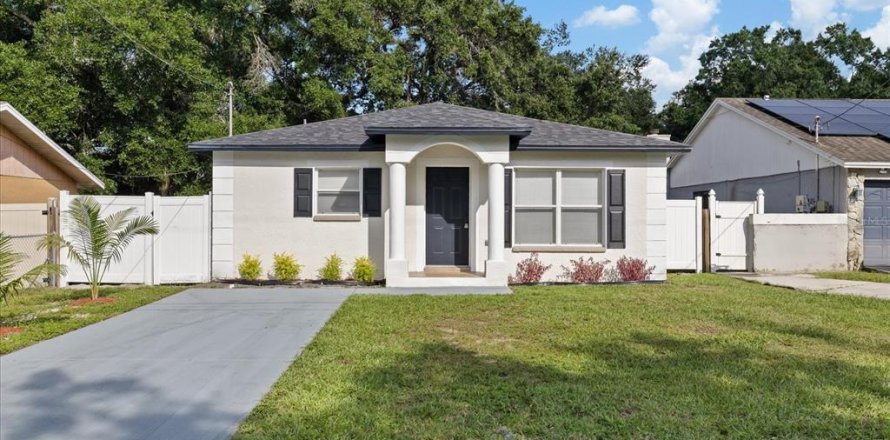 Villa ou maison à Tampa, Floride 3 chambres, 111.48 m2 № 2389244