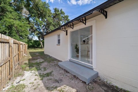 Villa ou maison à vendre à Tampa, Floride: 3 chambres, 111.48 m2 № 2389244 - photo 9