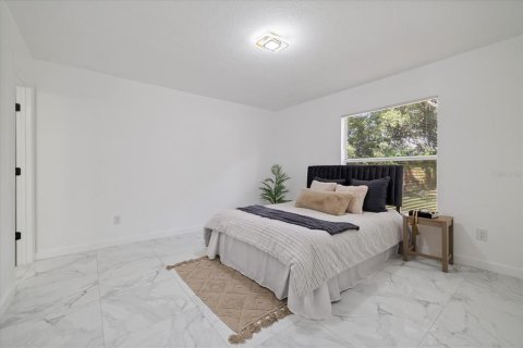 Villa ou maison à vendre à Tampa, Floride: 3 chambres, 111.48 m2 № 2389244 - photo 28