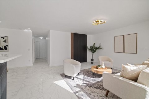 Villa ou maison à vendre à Tampa, Floride: 3 chambres, 111.48 m2 № 2389244 - photo 15