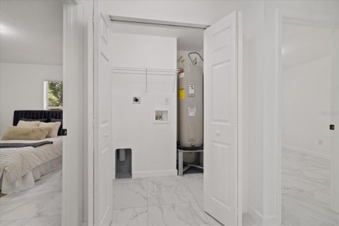 Villa ou maison à vendre à Tampa, Floride: 3 chambres, 111.48 m2 № 2389244 - photo 25
