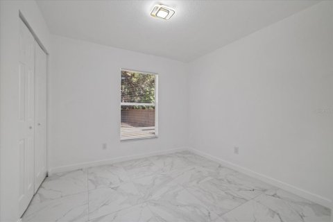 Villa ou maison à vendre à Tampa, Floride: 3 chambres, 111.48 m2 № 2389244 - photo 7