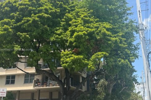 Copropriété à louer à Fort Lauderdale, Floride: 2 chambres, 94.76 m2 № 2085474 - photo 2