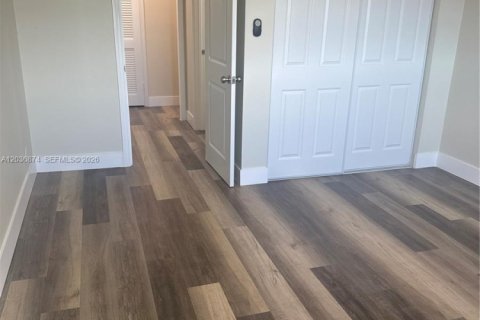 Copropriété à louer à Fort Lauderdale, Floride: 2 chambres, 94.76 m2 № 2085474 - photo 17