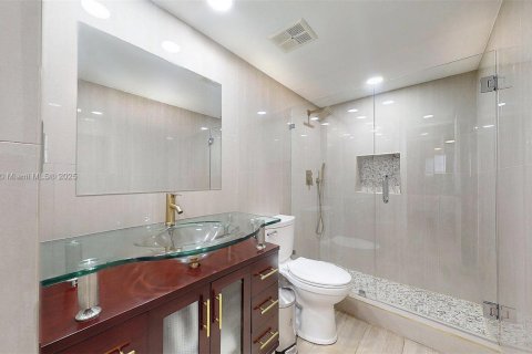 Condo in Coral Springs, Florida, 1 bedroom  № 1882553 - photo 20