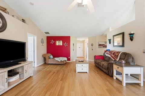 Casa en venta en Port St. Lucie, Florida, 3 dormitorios, 186.64 m2 № 2177106 - foto 9