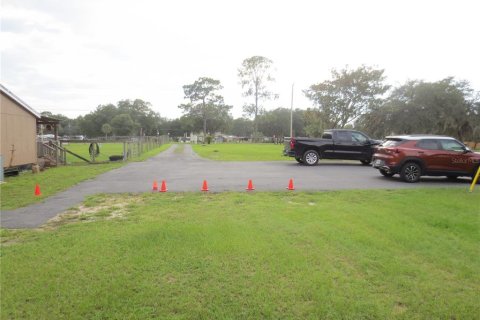 Villa ou maison à louer à Ocklawaha, Floride: 3 chambres, 165.55 m2 № 2092132 - photo 26