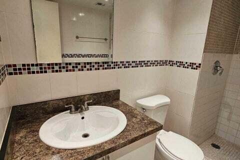 Condo in Lauderdale Lakes, Florida, 2 bedrooms  № 2382446 - photo 11
