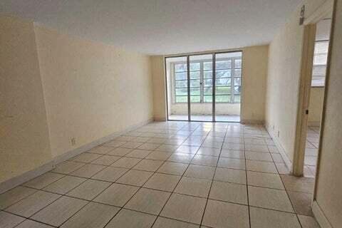 Condo in Lauderdale Lakes, Florida, 2 bedrooms  № 2382446 - photo 7