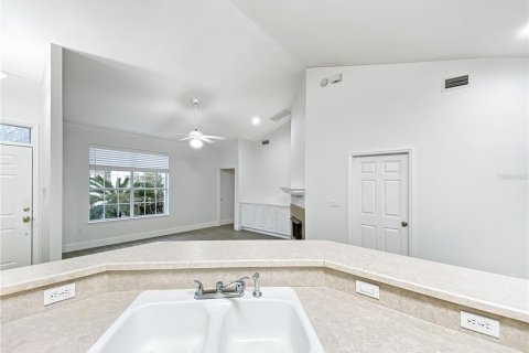 Casa en venta en Gainesville, Florida, 3 dormitorios, 111.02 m2 № 2295117 - foto 6