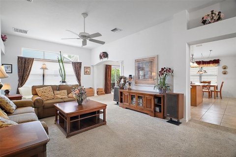House in The Villages, Florida 3 bedrooms, 159.33 sq.m. № 1802952 - photo 5