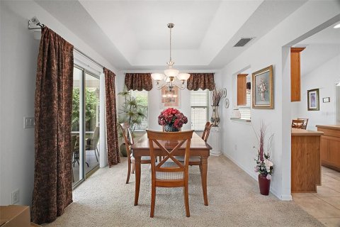 House in The Villages, Florida 3 bedrooms, 159.33 sq.m. № 1802952 - photo 7