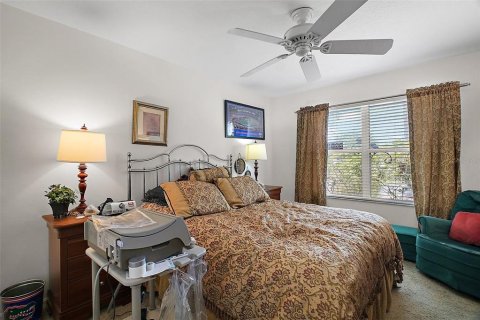 House in The Villages, Florida 3 bedrooms, 159.33 sq.m. № 1802952 - photo 14