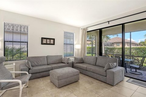 House in Sarasota, Florida 3 bedrooms, 157.66 sq.m. № 2209112 - photo 7