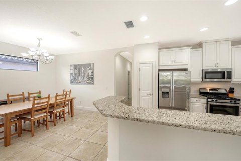 House in Sarasota, Florida 3 bedrooms, 157.66 sq.m. № 2209112 - photo 11