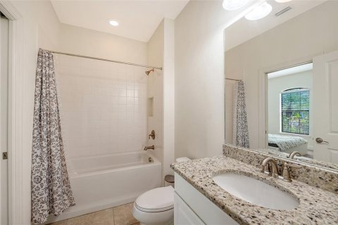 House in Sarasota, Florida 3 bedrooms, 157.66 sq.m. № 2209112 - photo 26