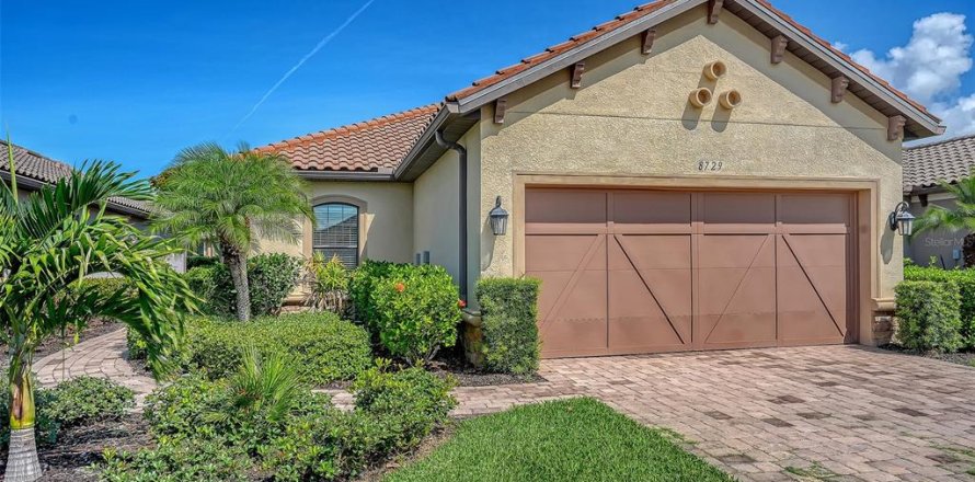 House in Sarasota, Florida 3 bedrooms, 157.66 sq.m. № 2209112