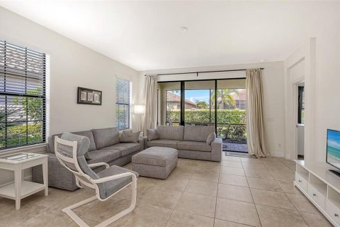 House in Sarasota, Florida 3 bedrooms, 157.66 sq.m. № 2209112 - photo 6