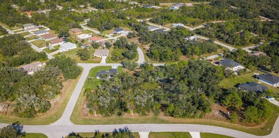 Land in North Port, Florida № 2158163