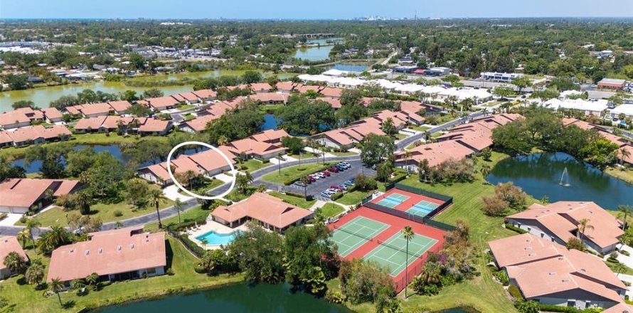 Condo in Sarasota, Florida, 2 bedrooms  № 2213001