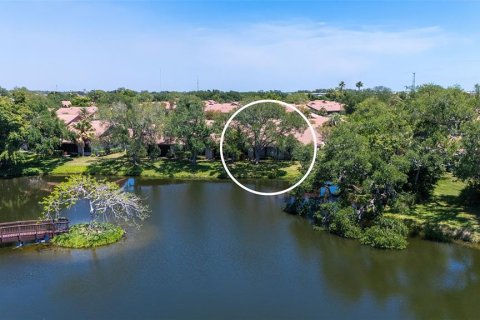 Condo in Sarasota, Florida, 2 bedrooms  № 2213001 - photo 30