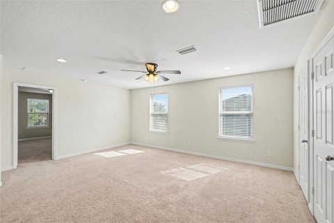 House in Riverview, Florida 5 bedrooms, 306.21 sq.m. № 2203741 - photo 12