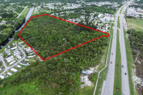 Immobilier commercial à St. Lucie, Floride № 2262115