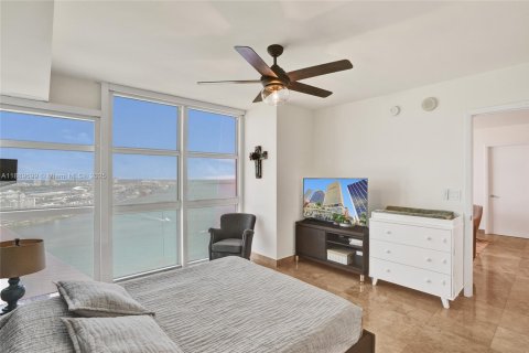 Copropriété à louer à Miami, Floride: 2 chambres, 126.07 m2 № 1939171 - photo 11