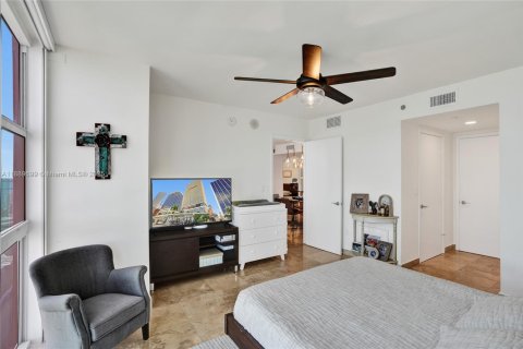 Copropriété à louer à Miami, Floride: 2 chambres, 126.07 m2 № 1939171 - photo 12
