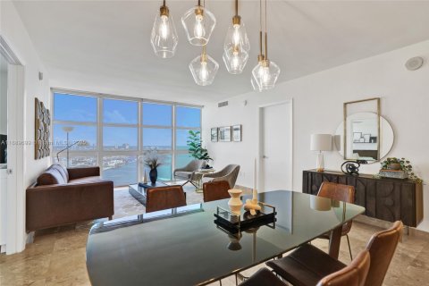 Copropriété à louer à Miami, Floride: 2 chambres, 126.07 m2 № 1939171 - photo 3
