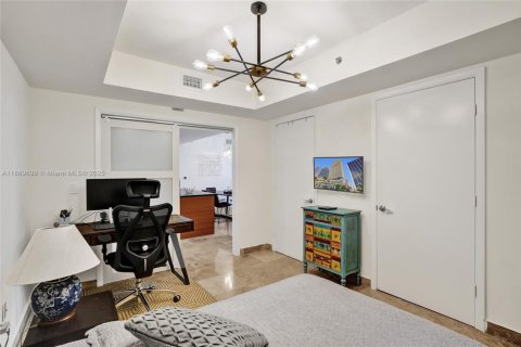 Copropriété à louer à Miami, Floride: 2 chambres, 126.07 m2 № 1939171 - photo 19