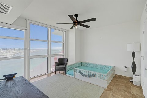 Copropriété à louer à Miami, Floride: 2 chambres, 126.07 m2 № 1939171 - photo 15